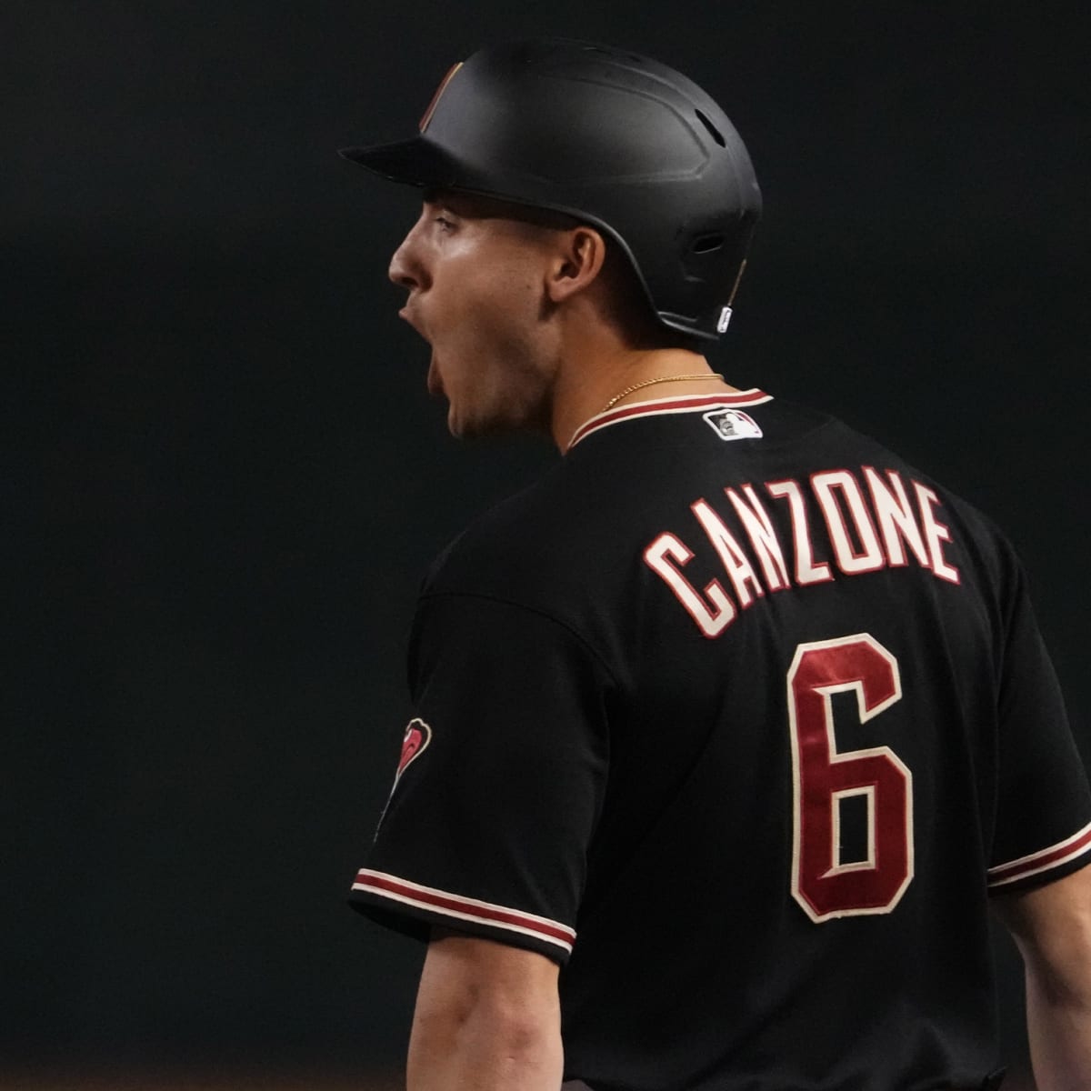 Carroll, Marte use daring double steal to push the Diamondbacks