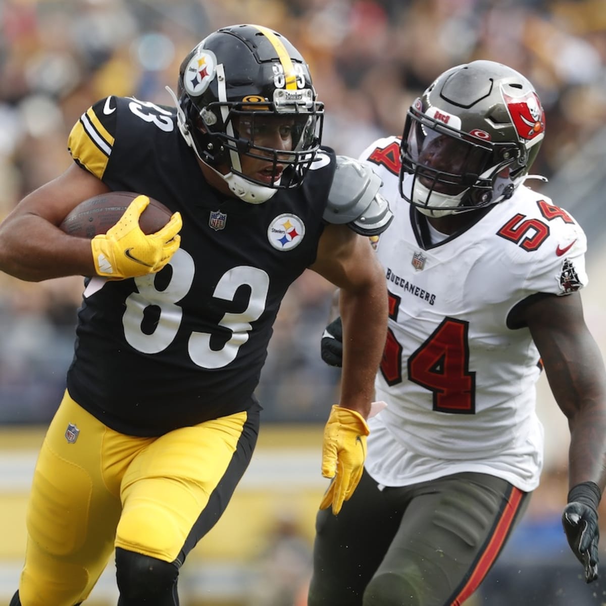 Pittsburgh Steelers tight end Connor Heyward (83) performs drills during an  NFL football practice at rookie minicamp, Friday, May 13, 2022, in  Pittsburgh. (AP Photo/Keith Srakocic Stock Photo - Alamy