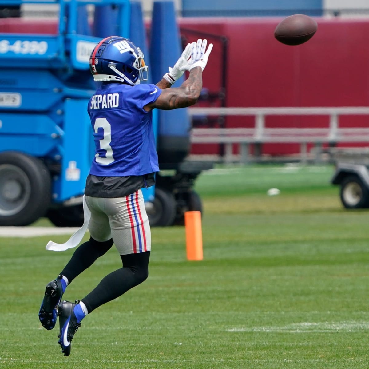 Veteran Giants receiver Sterling Shepard has torn ACL –