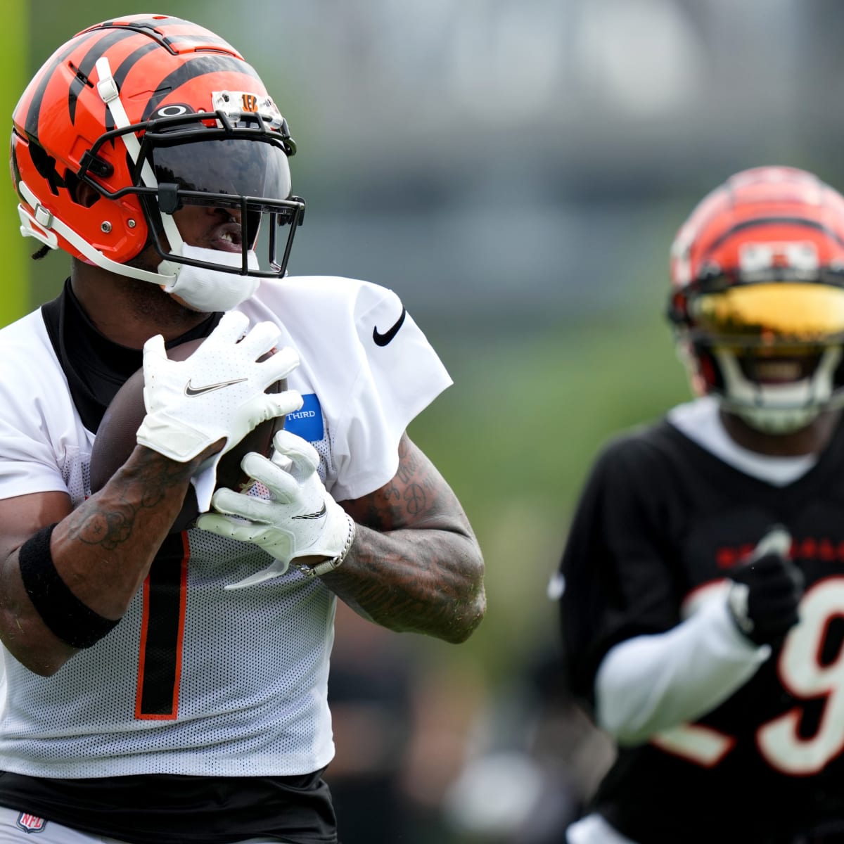 Bengals WR Ja'Marr Chase to get eased back into practice this week