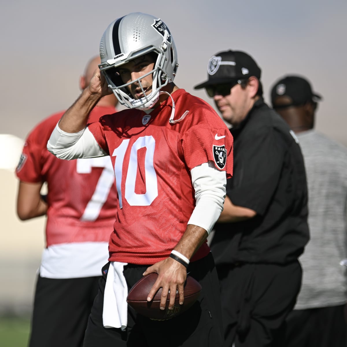 Jimmy Garoppolo finally takes practice field for the Raiders