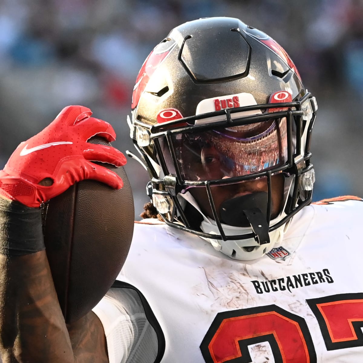 Bucs kick off season with Cowboys, first of record five prime-time games