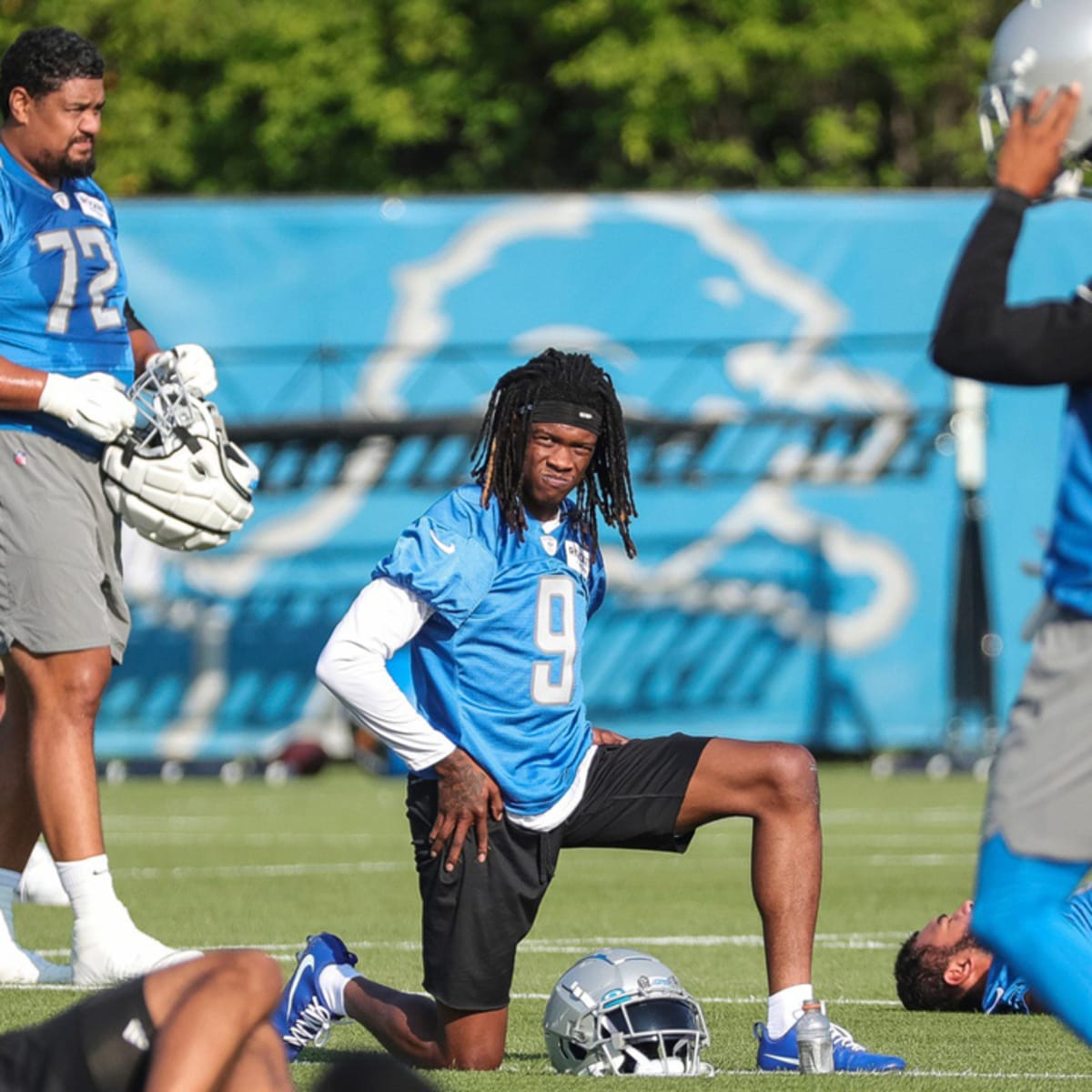 Jameson Williams throws punch at teammate during Detroit Lions training camp