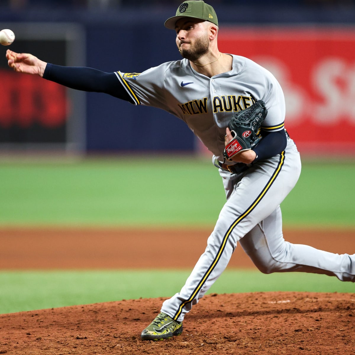 Pink Milwaukee Brewers™ Jersey