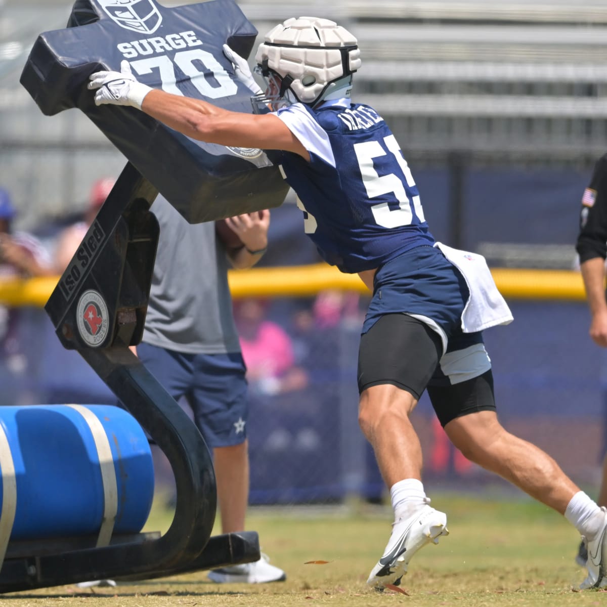 Cowboys camp photos: Hold the L! Leighton Vander Esch and Micah Parsons  hold L on their forehead