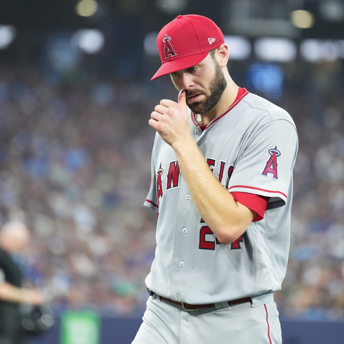 Angels News: Lucas Giolito Criticizes Himself for Horrible First Impression  With Halos - Los Angeles Angels