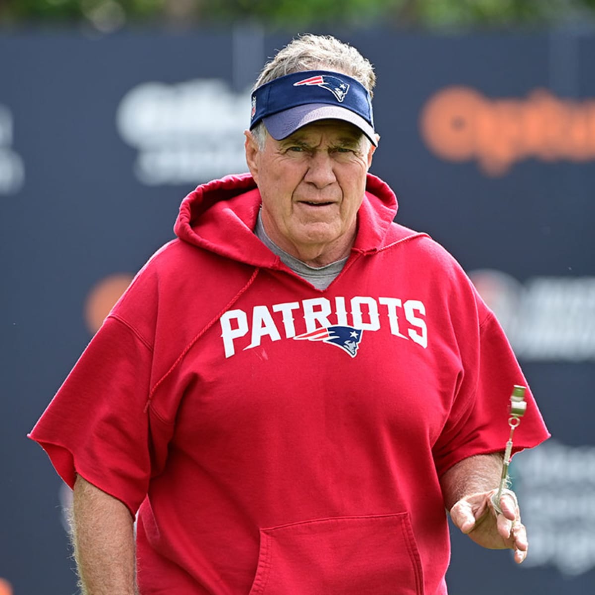 Bill Belichick stays on the move while coaching Patriots training