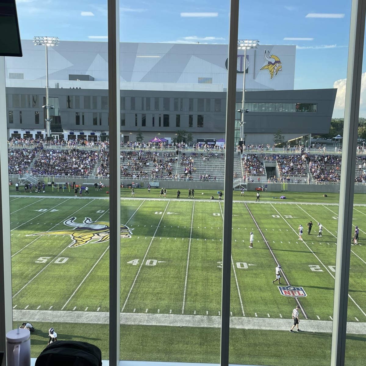 Vikings training camp recap, Day 8: Flores' defense shines again at night  practice - Sports Illustrated Minnesota Vikings News, Analysis and More