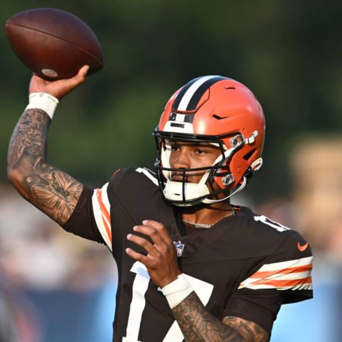 Browns to name starting QB before first exhibition