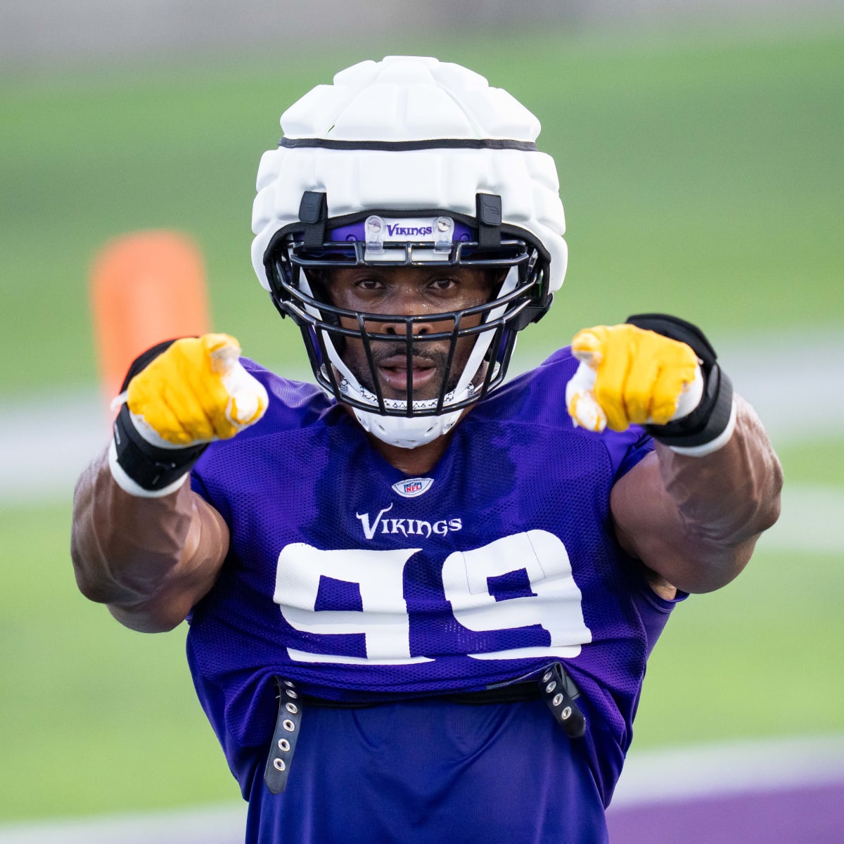 Minnesota Vikings linebacker Danielle Hunter (99) in action during the  second half of an NFL football game against the New York Jets, Sunday, Dec.  4, 2022 in Minneapolis. (AP Photo/Stacy Bengs Stock