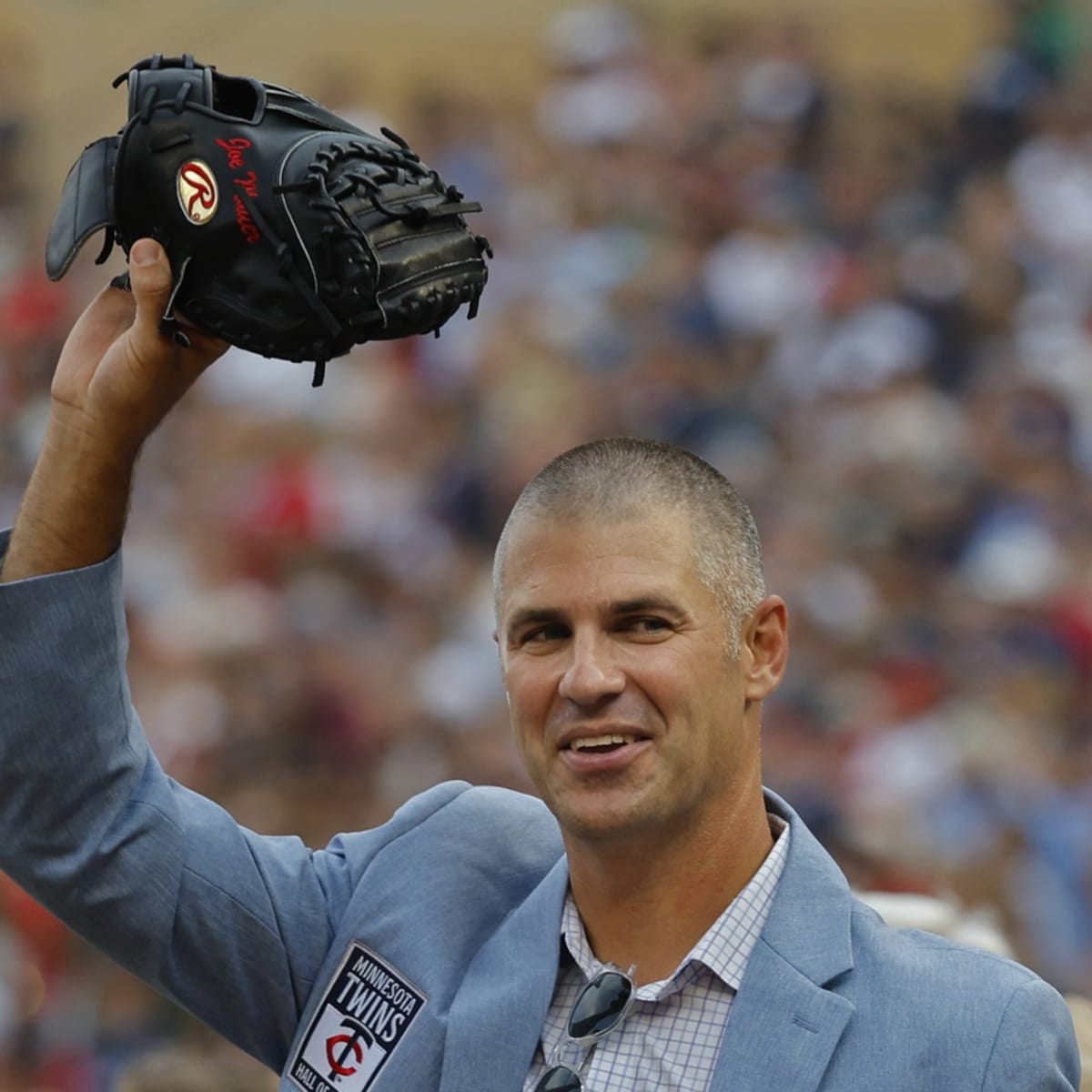 Joe Mauer Gives Emotional Speech Upon Being Inducted into Minnesota Twins  Hall of Fame - Fastball