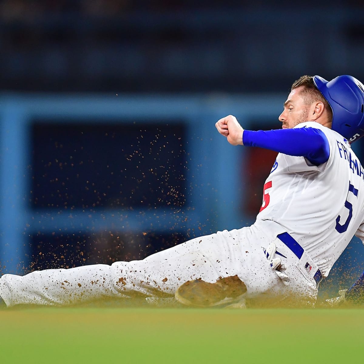 Freddie Freeman, Dodgers pile on against Padres