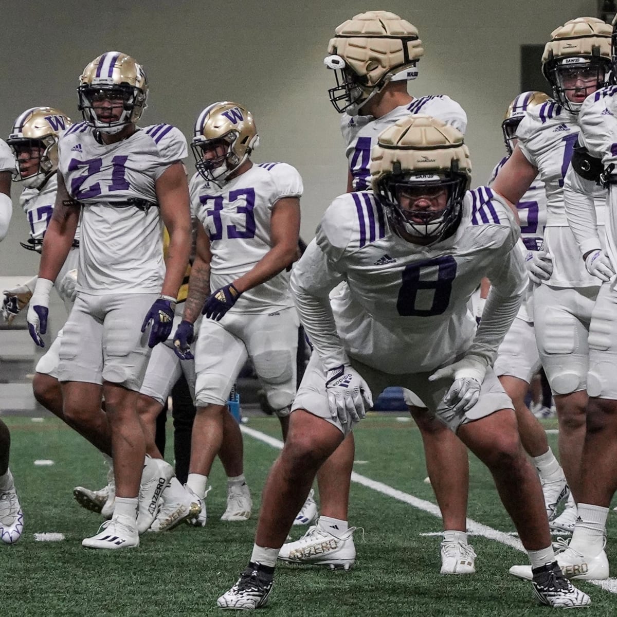 Huskies Dress for Success with New Uniforms - Sports Illustrated Washington  Huskies News, Analysis and More