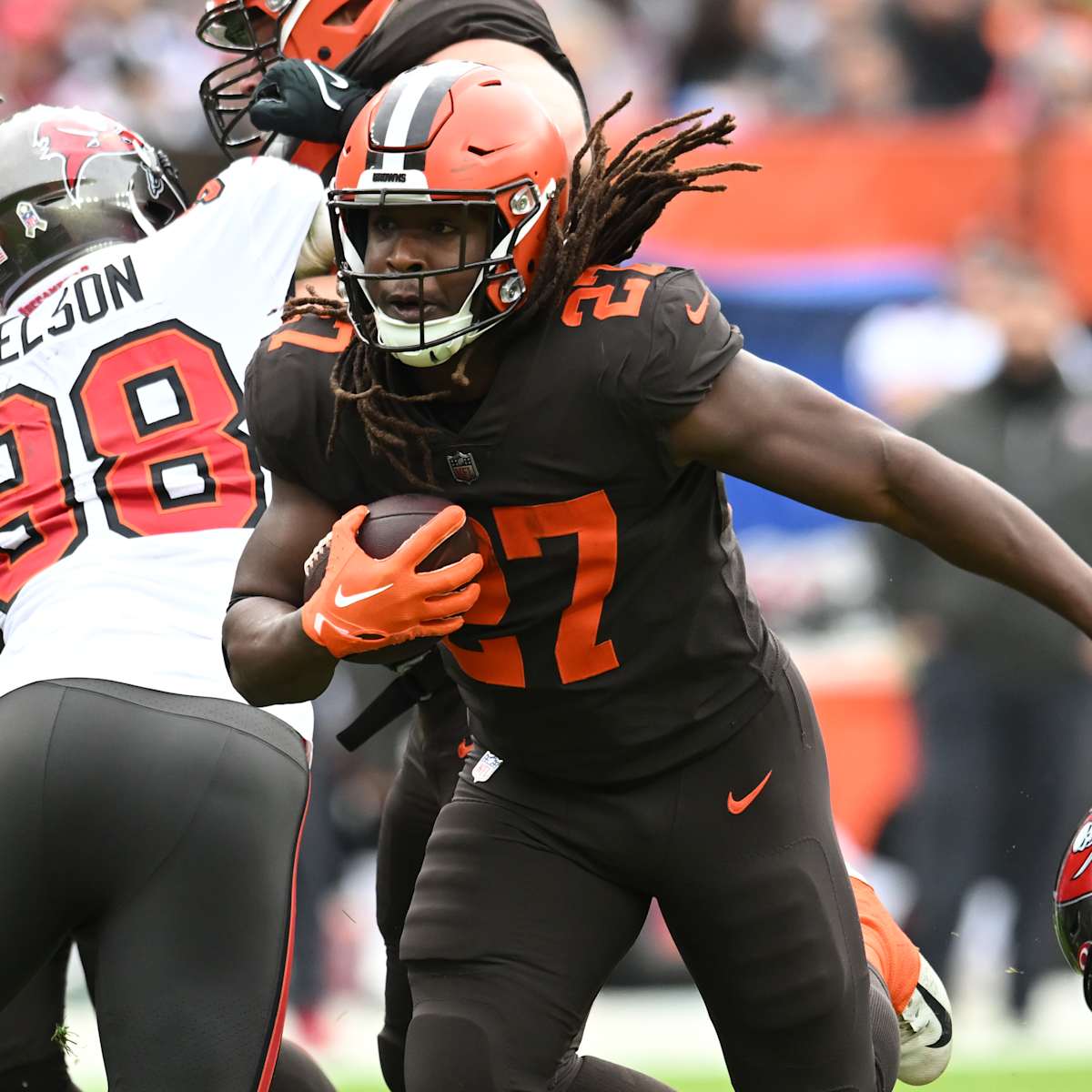 Ravens Rival Browns Sign RB Kareem Hunt to Replace Injured Nick Chubb -  Sports Illustrated Baltimore Ravens News, Analysis and More