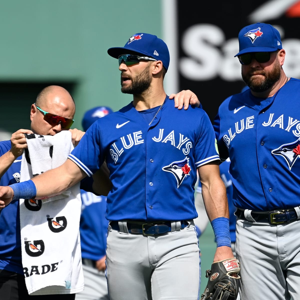 Toronto Blue Jays Place Gold Glove Outfielder Kevin Kiermaier on Injured  List - Fastball