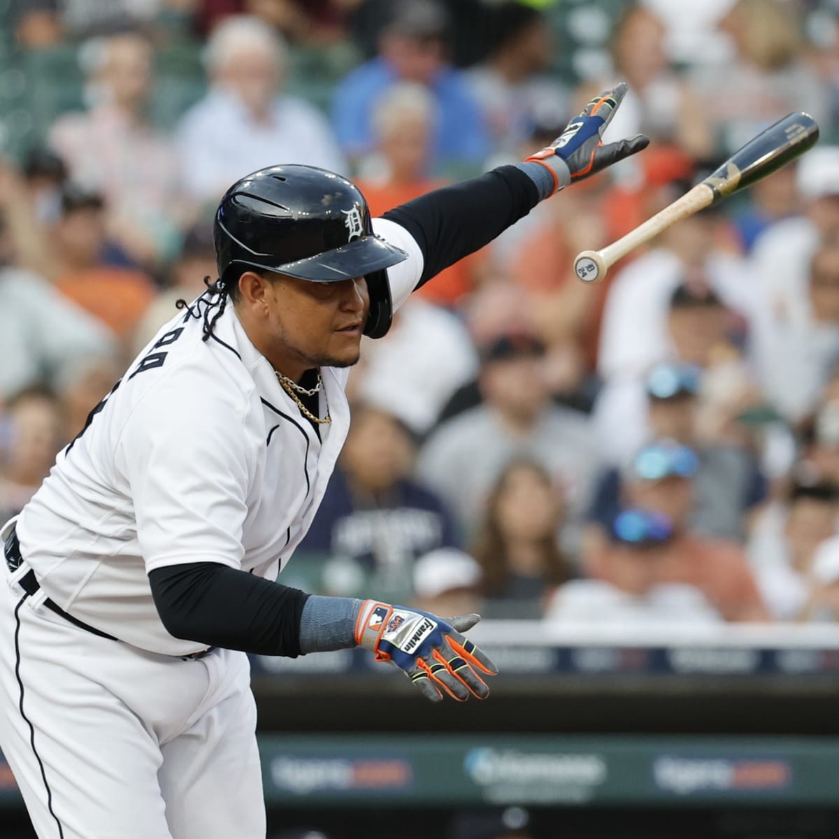 Miguel Cabrera passes Robin Yount on all-time hits list