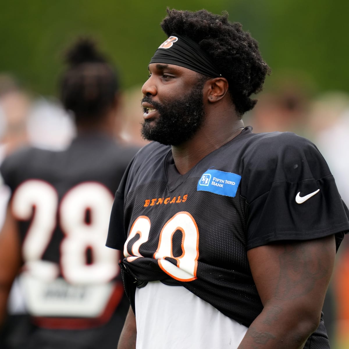 Bengals DT DJ Reader after getting into a fight with Packers LG Elgton  Jenkins: Man, he's a jag, man. I don't know that guy. No idea who he is. I  mean, I see he made two Pro Bowls, so good for him, but he blocked for  Aaron Rodgers. That don