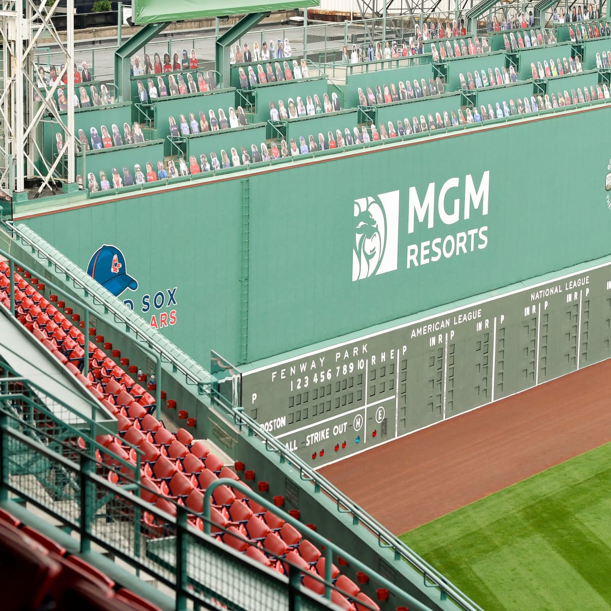 2 Amazing Photos Captured a Home Run at Fenway's Green Monster