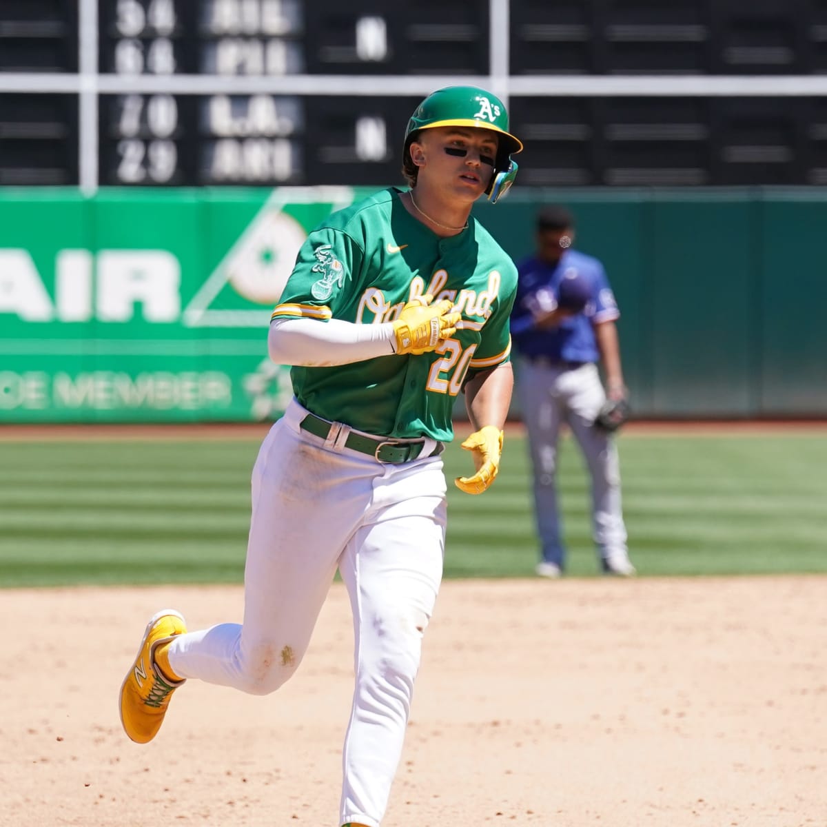 Oakland A's rookie Zack Gelof sets new team home run record of 10 in 35  games - BVM Sports