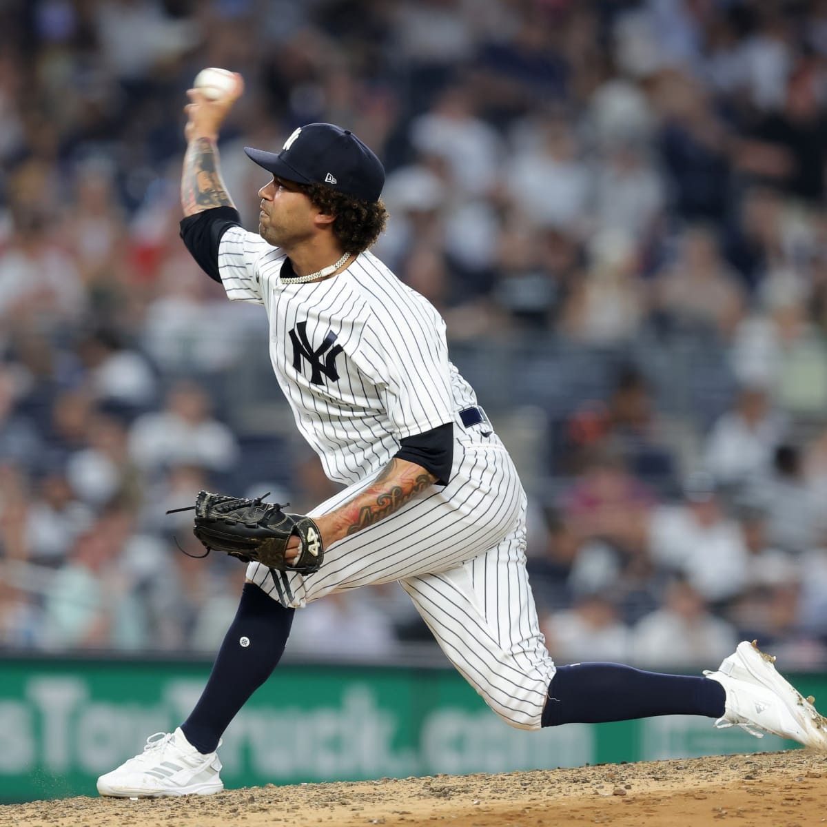 Yankees' latest stinker on offense leads to debilitating loss to White Sox  