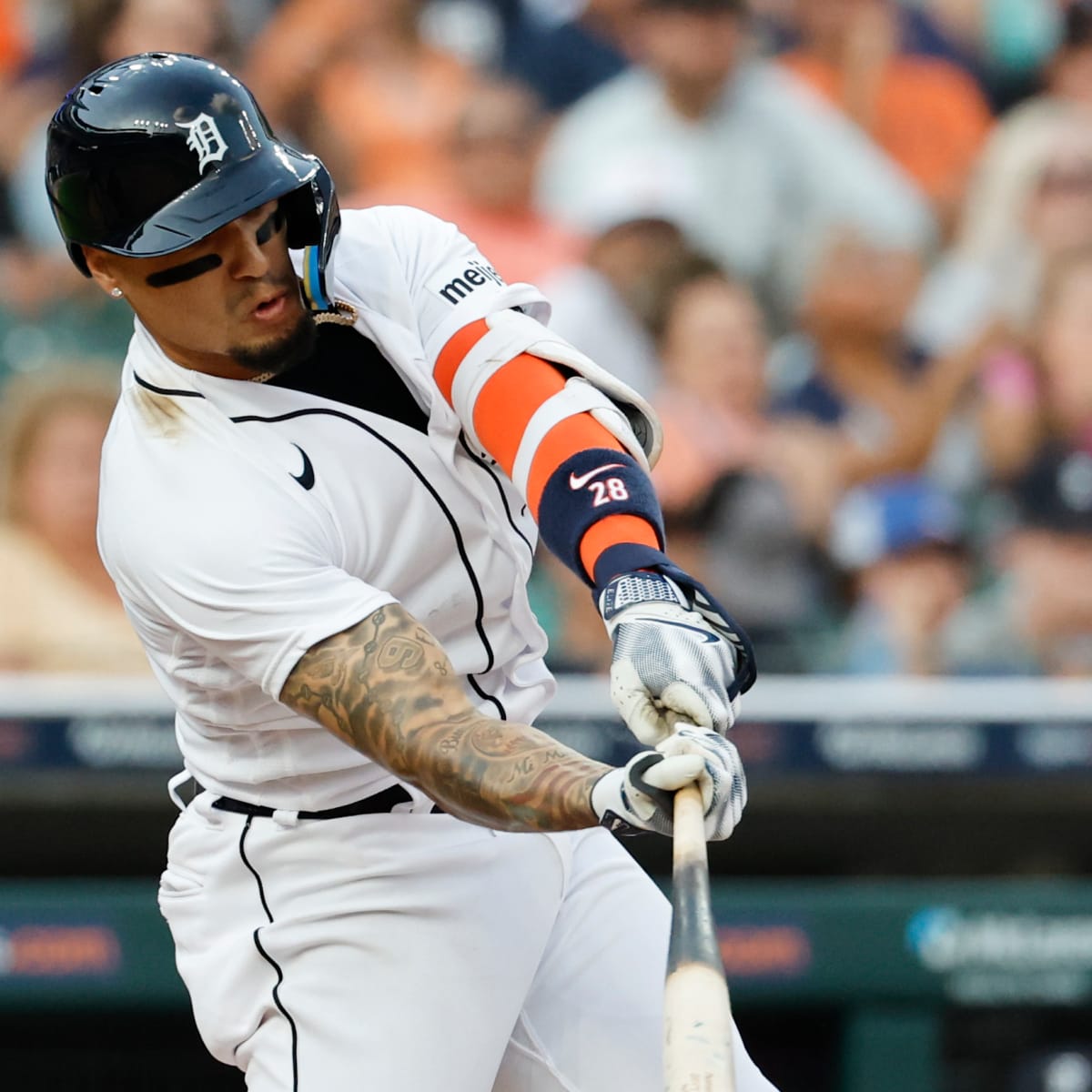 Detroit Tigers Shortstop Javier Báez Goes Viral For Hilarious Swing and  Miss - Fastball