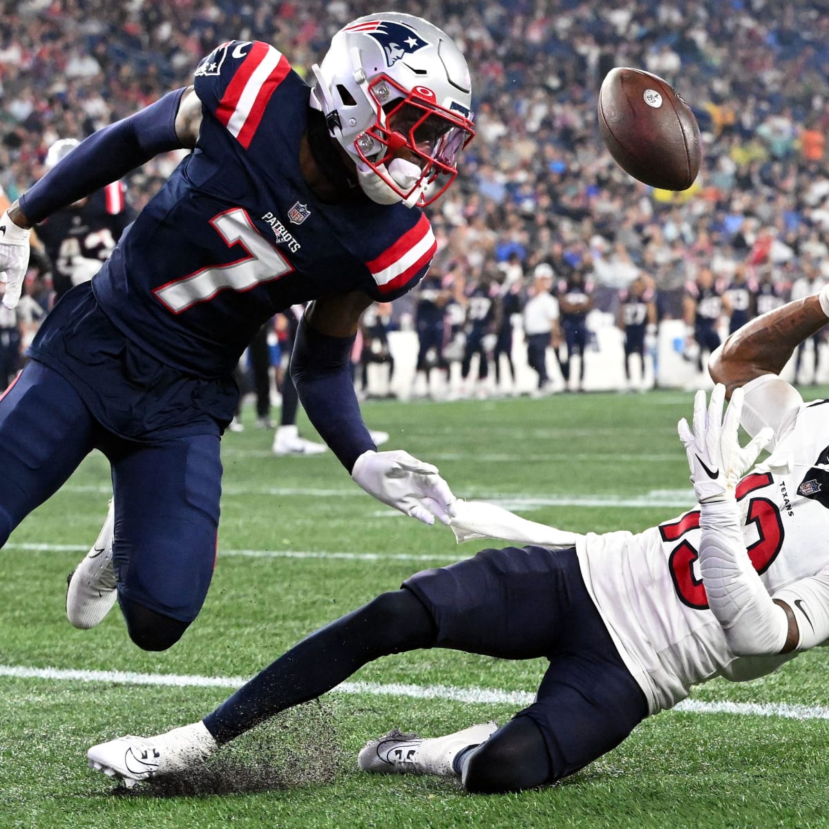 Houston Texans wide receiver John Metchie's first preseason catch