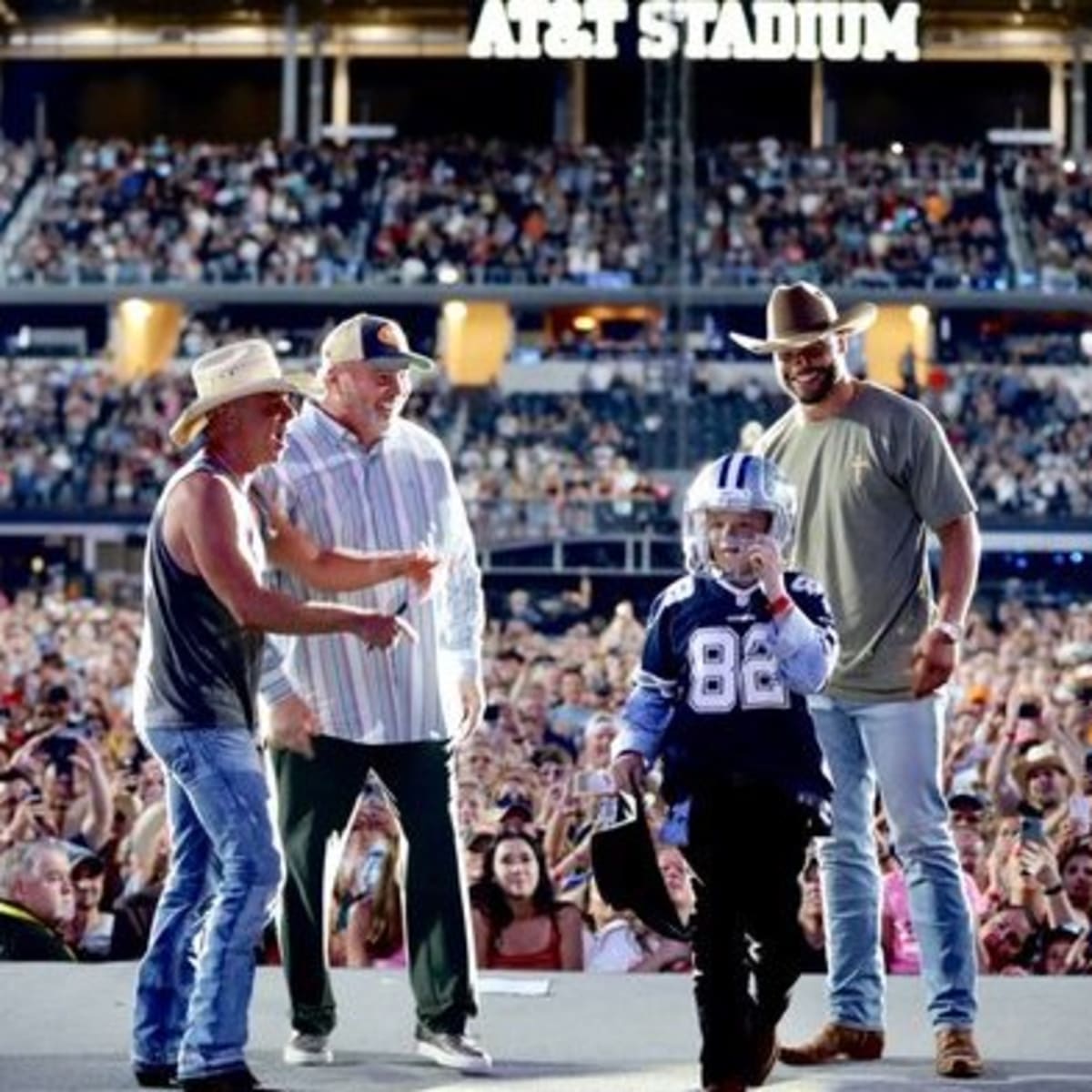 NFL stadiums and Kenny Chesney: magical mix of sports/music