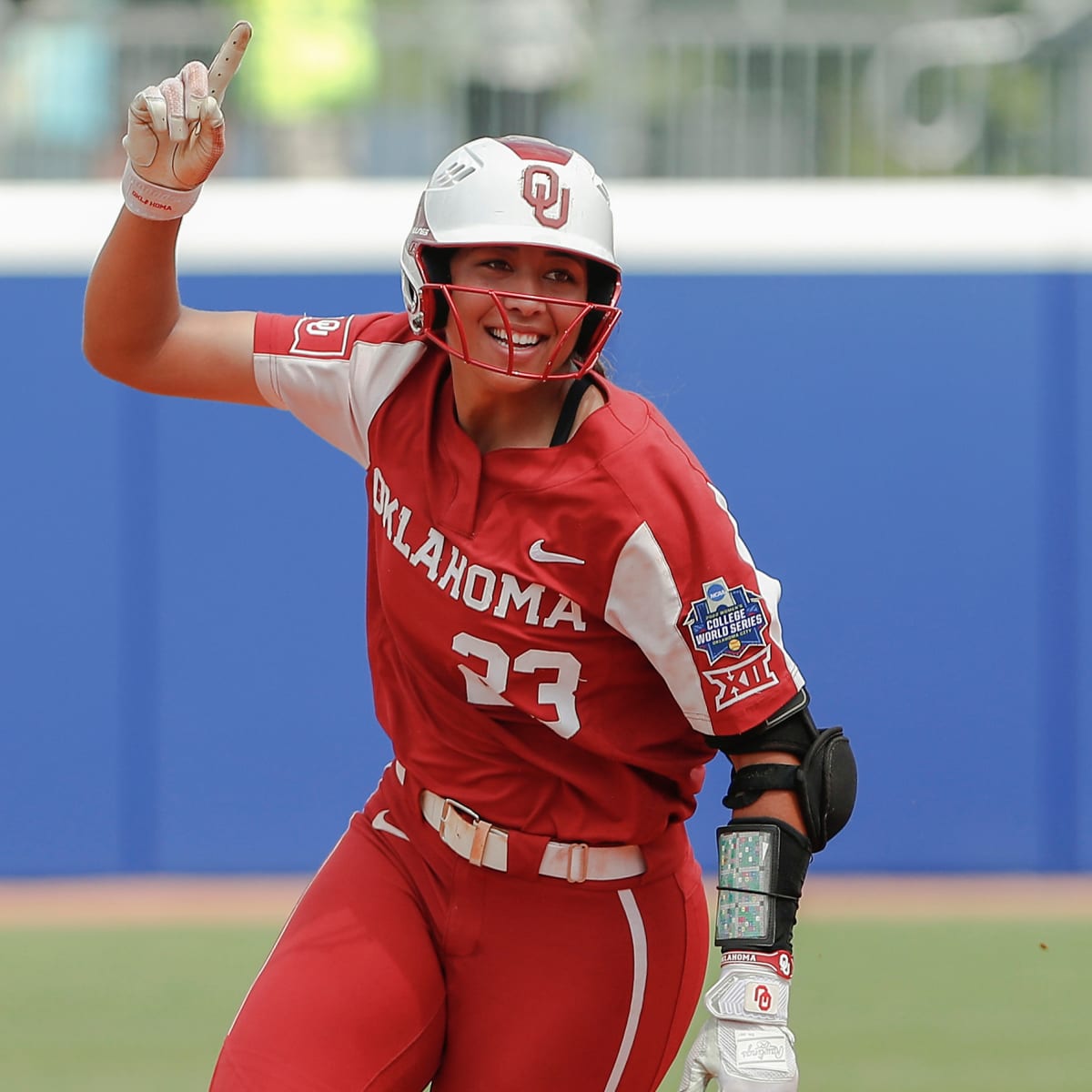 Oklahoma softball plays Northwestern the first round of the 2022 WCWS.