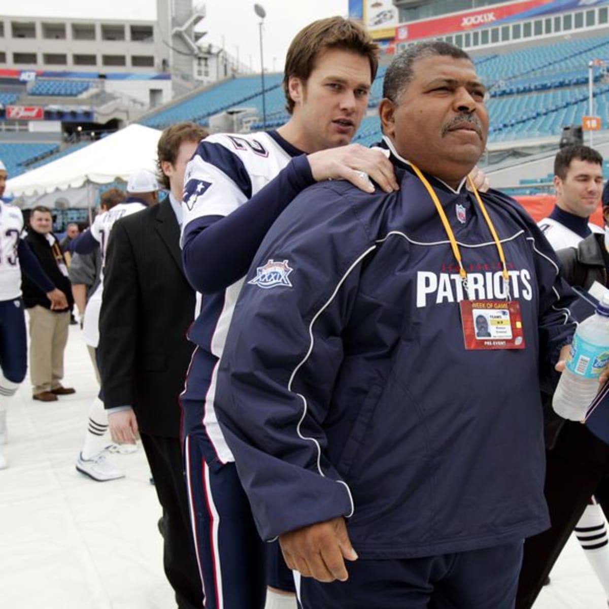 Texans Assistant Romeo Crennel Announces Retirement After 50 Years