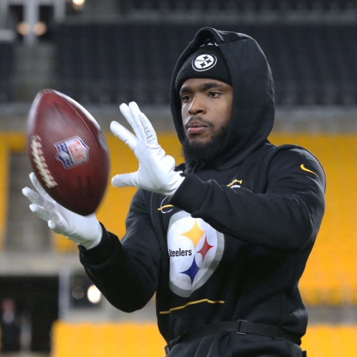 Steelers' Johnson not worried about contract: 'My time is going to come'