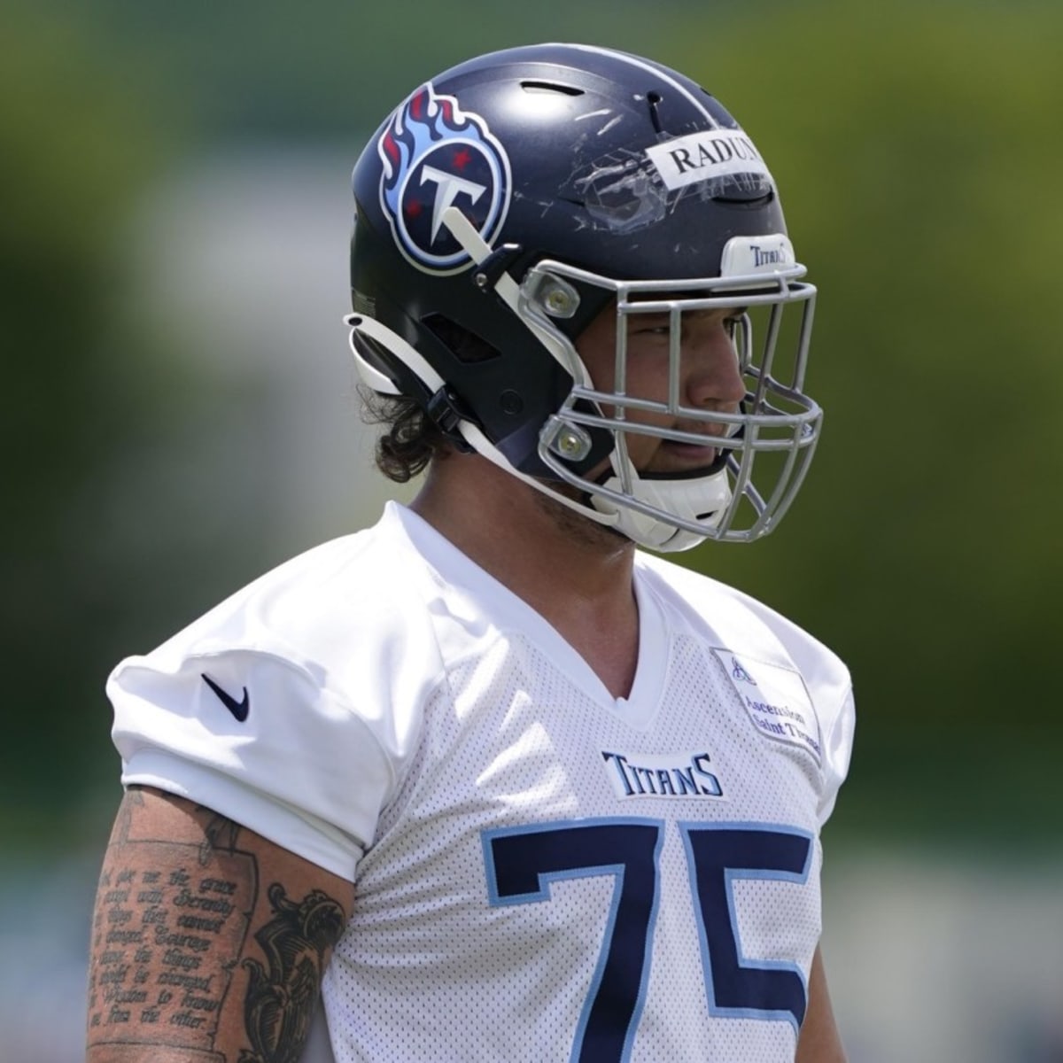 Titans should start Dillon Radunz at left tackle - Broadway Sports Media