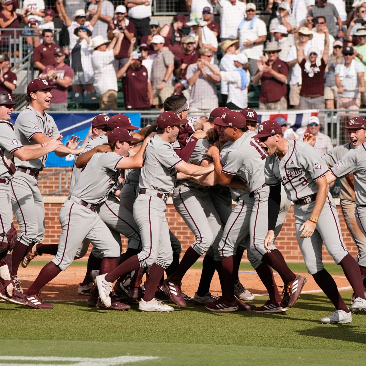 Texas A&M walks off in Game 1 of NCAA baseball super regionals 