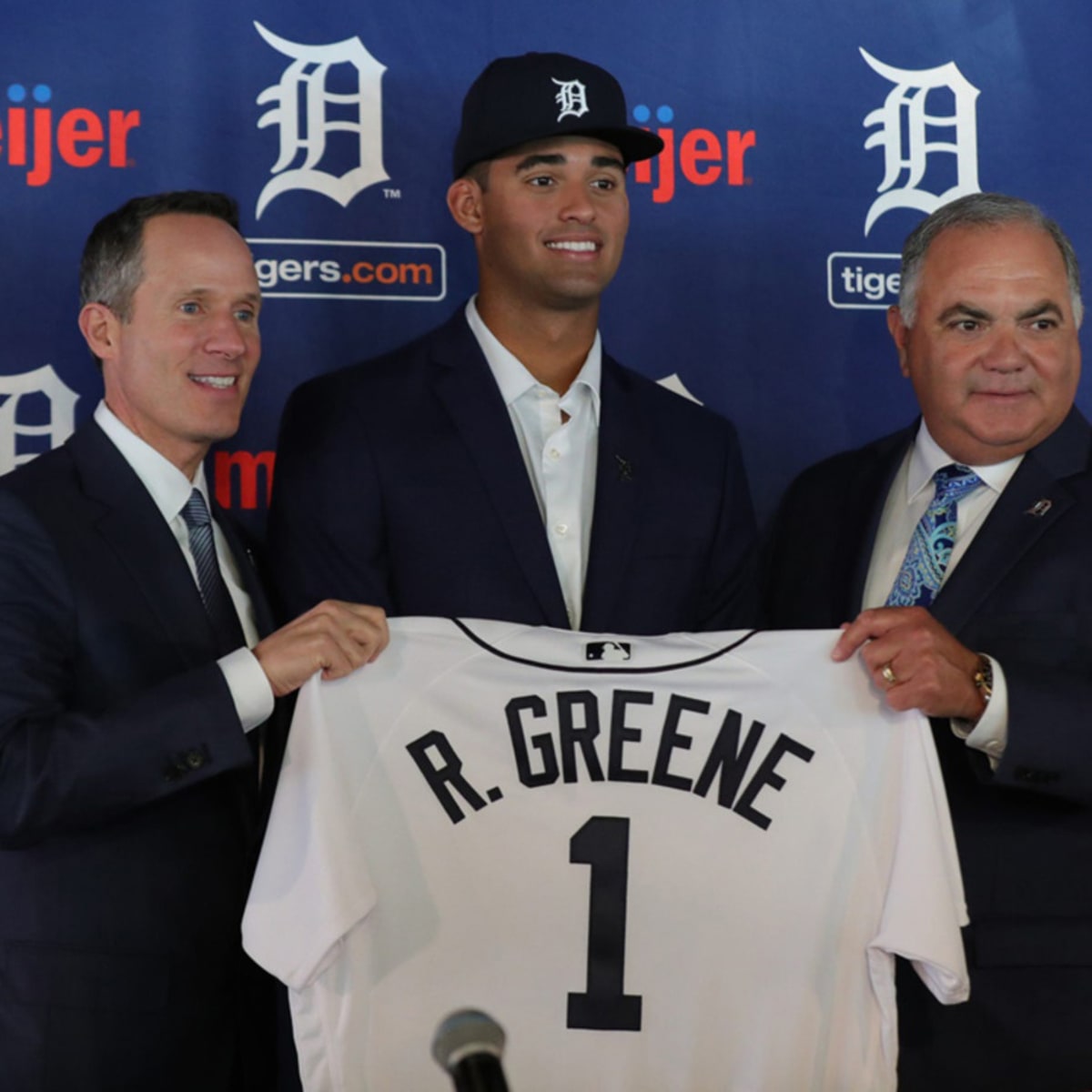 Detroit Tigers Agree to Terms with 28 Players - Ilitch Companies