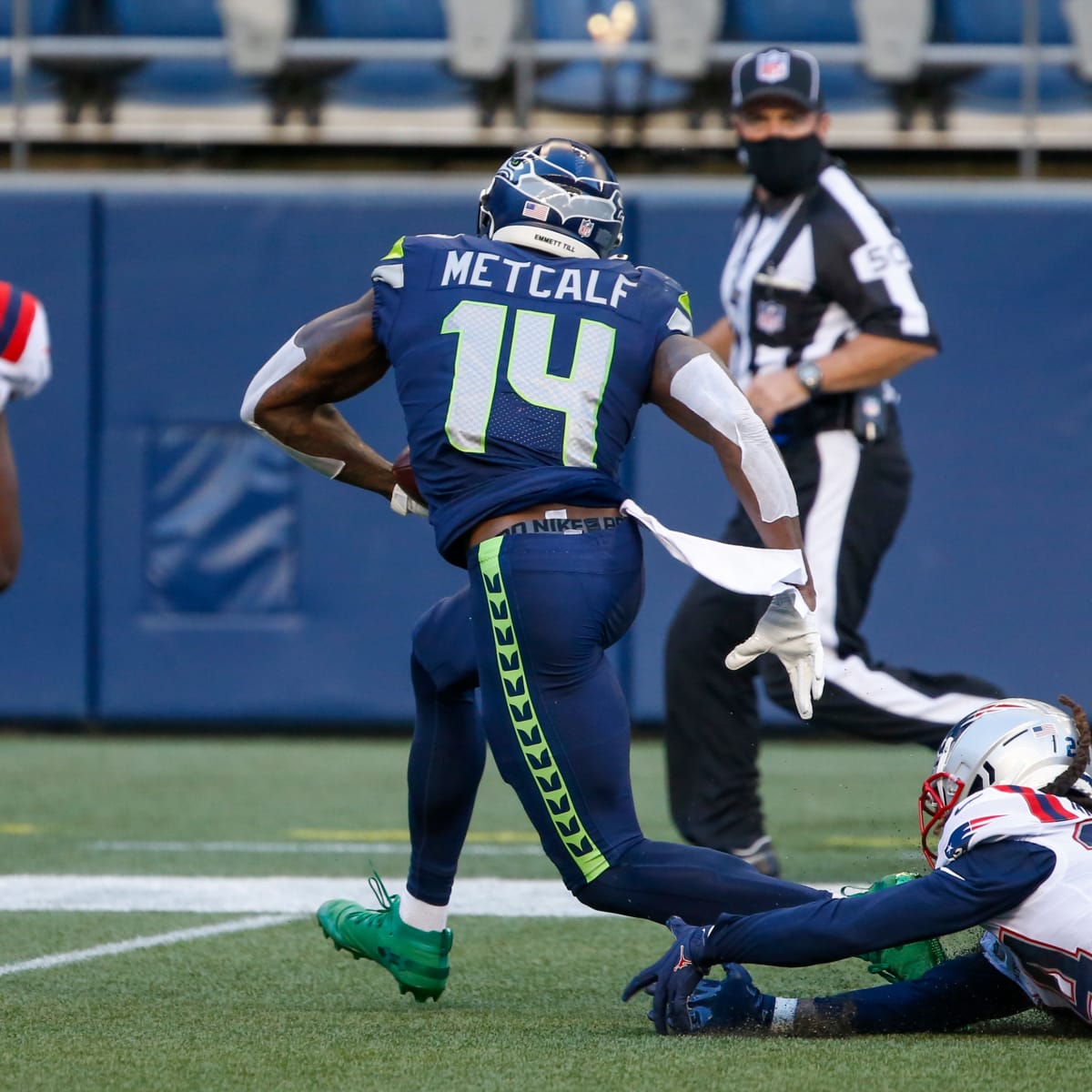 Seattle Seahawks 'Leader' D.K. Metcalf Admits 'I Overstepped My  Boundaries!' - Sports Illustrated Seattle Seahawks News, Analysis and More