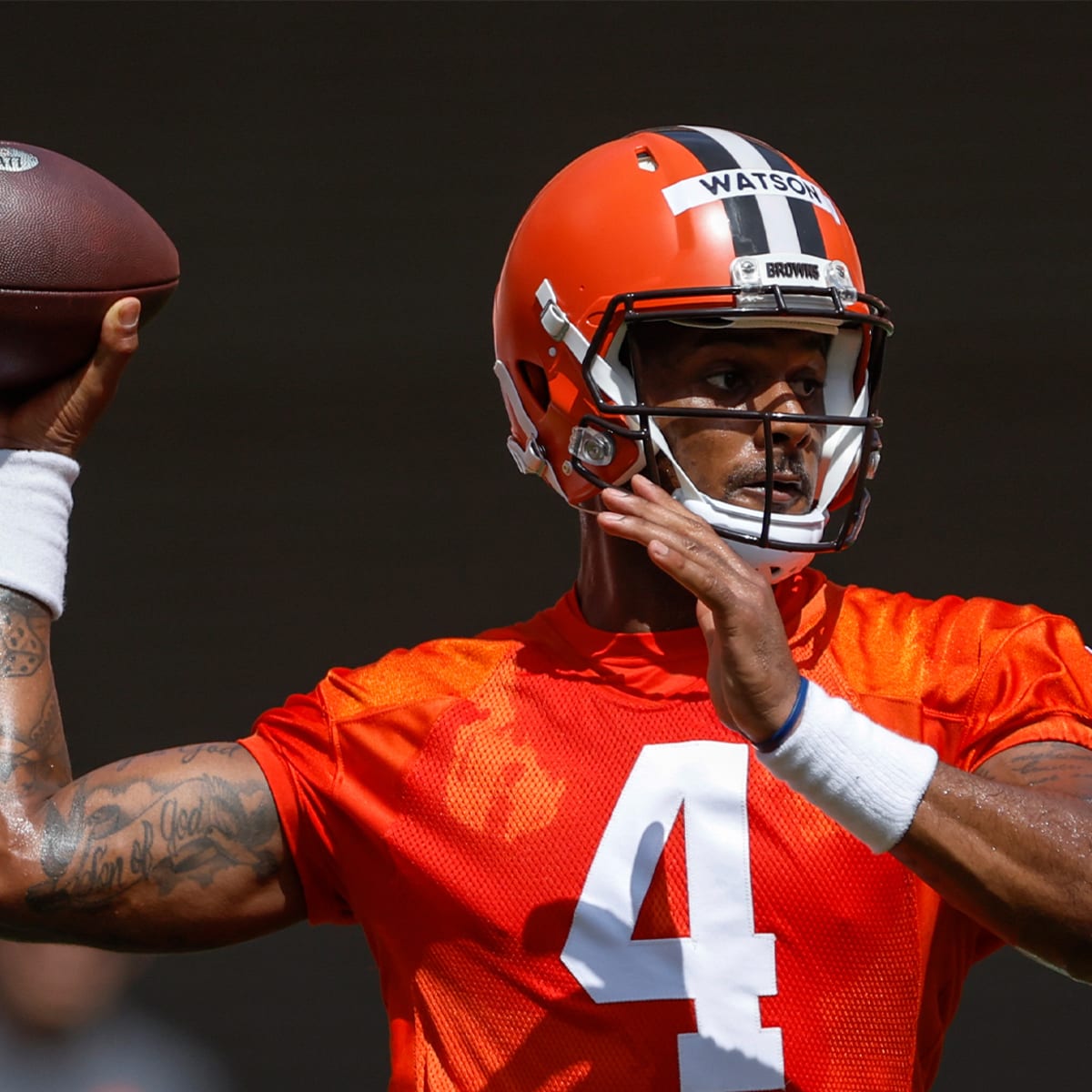 Browns QB Deshaun Watson suspended 6 games by NFL Disciplinary Officer Sue  L. Robinson for alleged sexual misconduct; NFL pondering appeal 