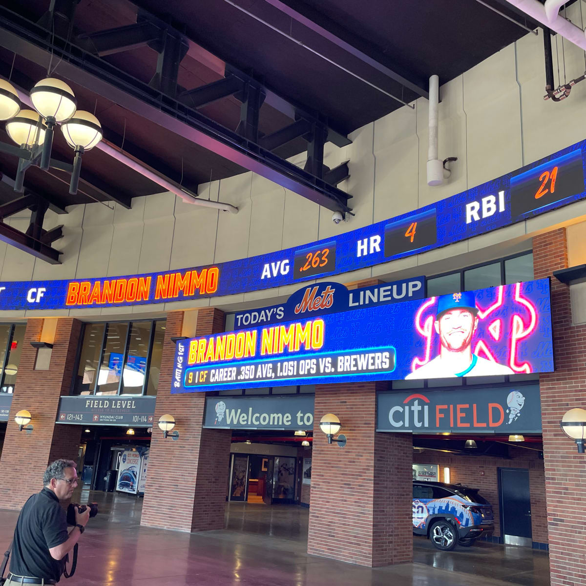New York Mets fans claim 'this franchise is cursed' after spotting bizarre  message on Citi Field jumbotron