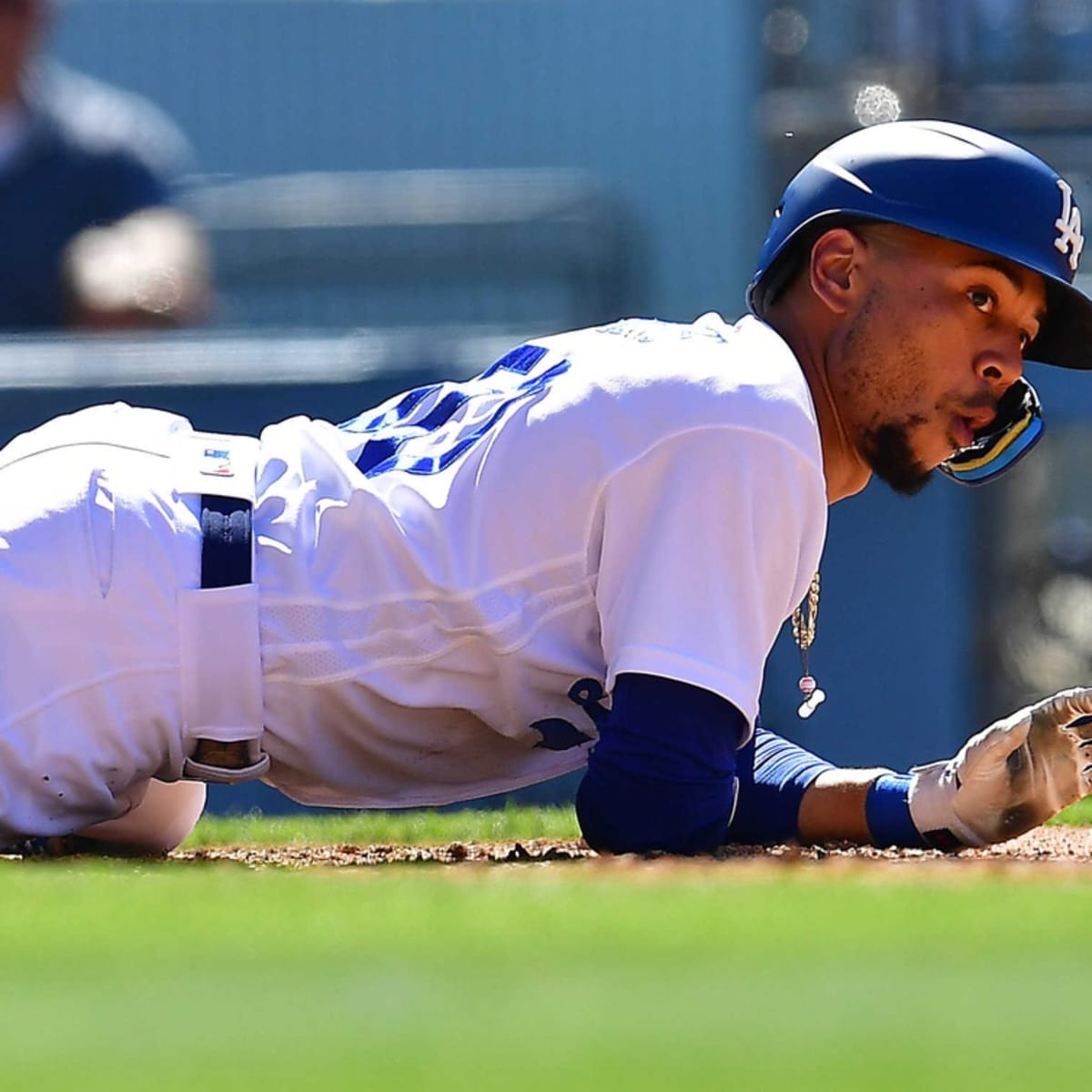 MLB lineups: Mookie Betts scratched from Dodgers lineup on