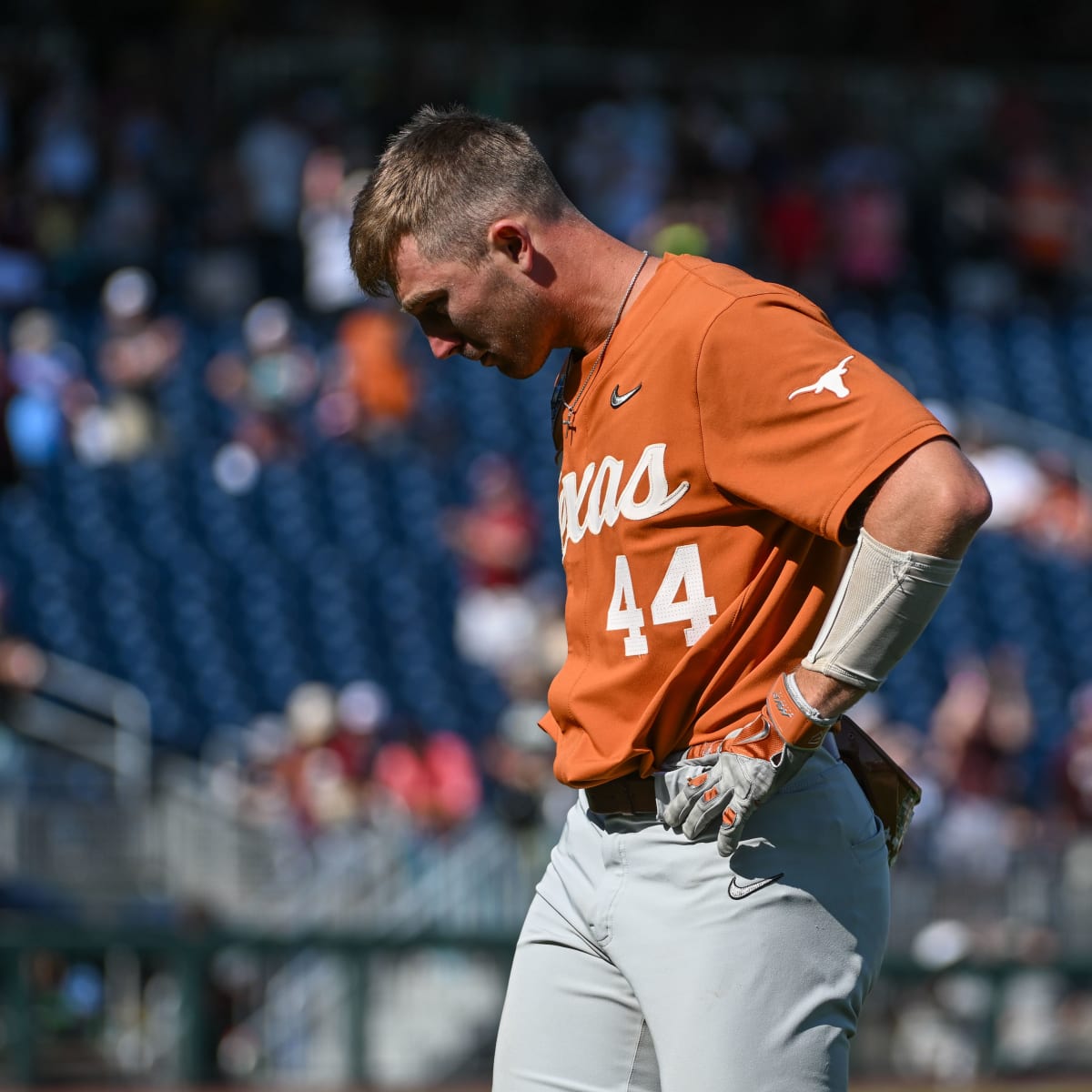 Texas A&M Baseball Brands the Longhorns Eliminated From the CWS with an  Aggies Win