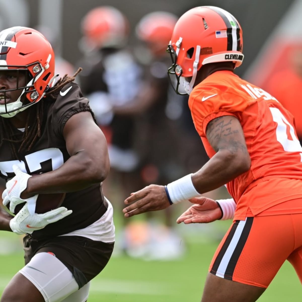 Kareem Hunt signs one-year deal with the Cleveland Browns worth up