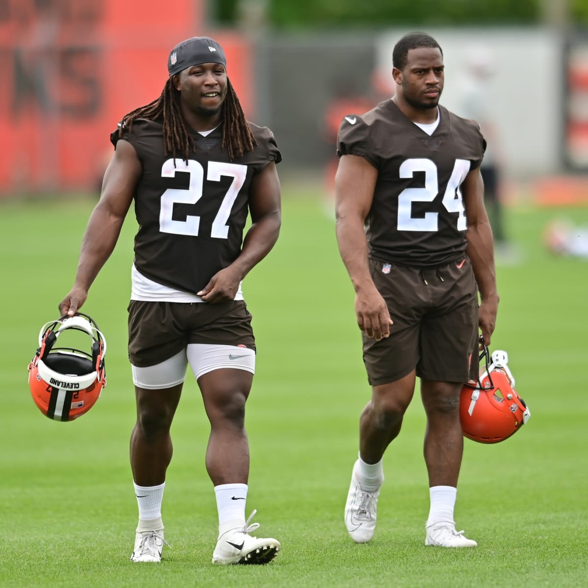 24 Nick Chubb & #27 Kareem Hunt MAGNET - Cleveland Browns Running Back  NFL