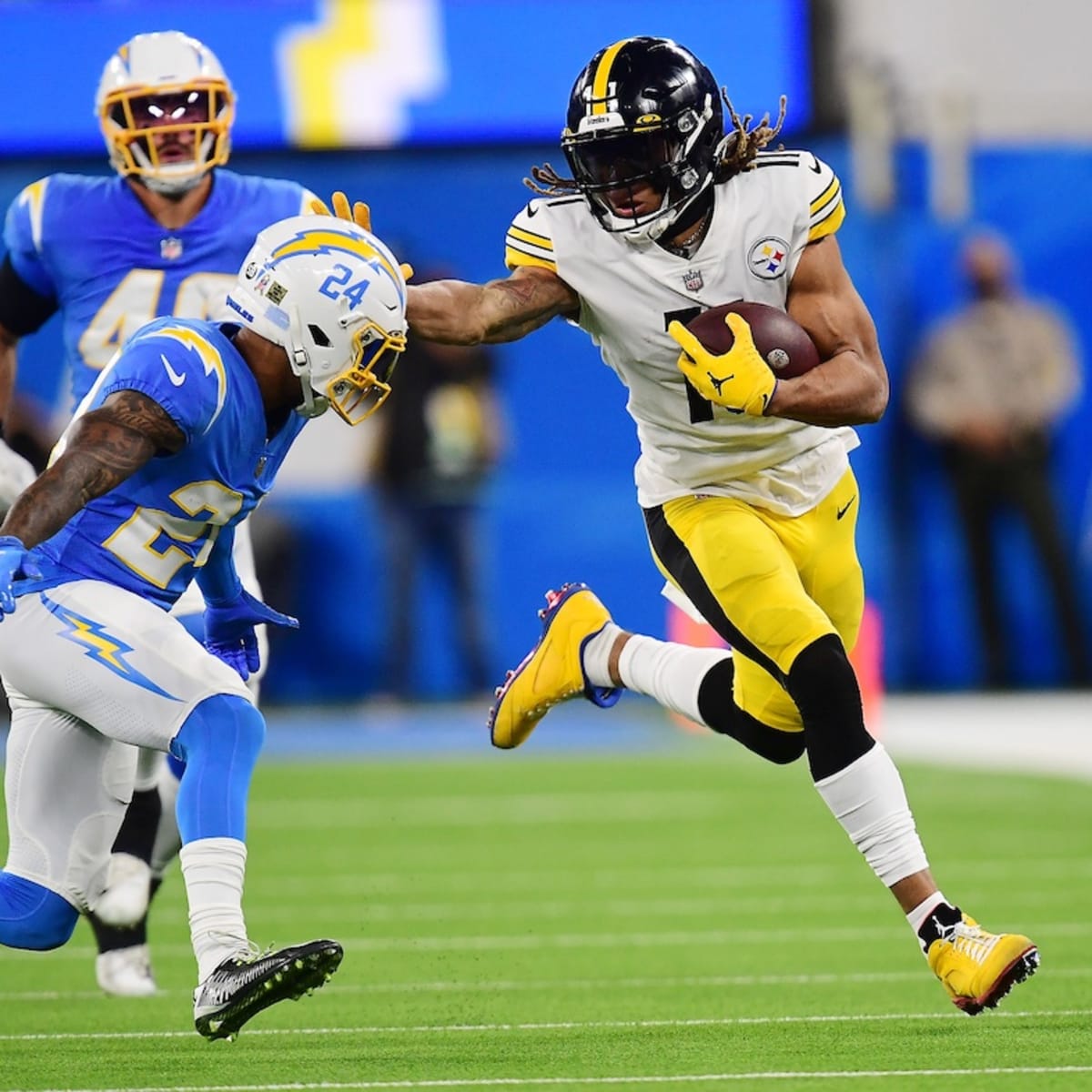 Steelers' Chase Claypool knows he's 'a top 3 receiver' in the league: 'I'm  a dog'