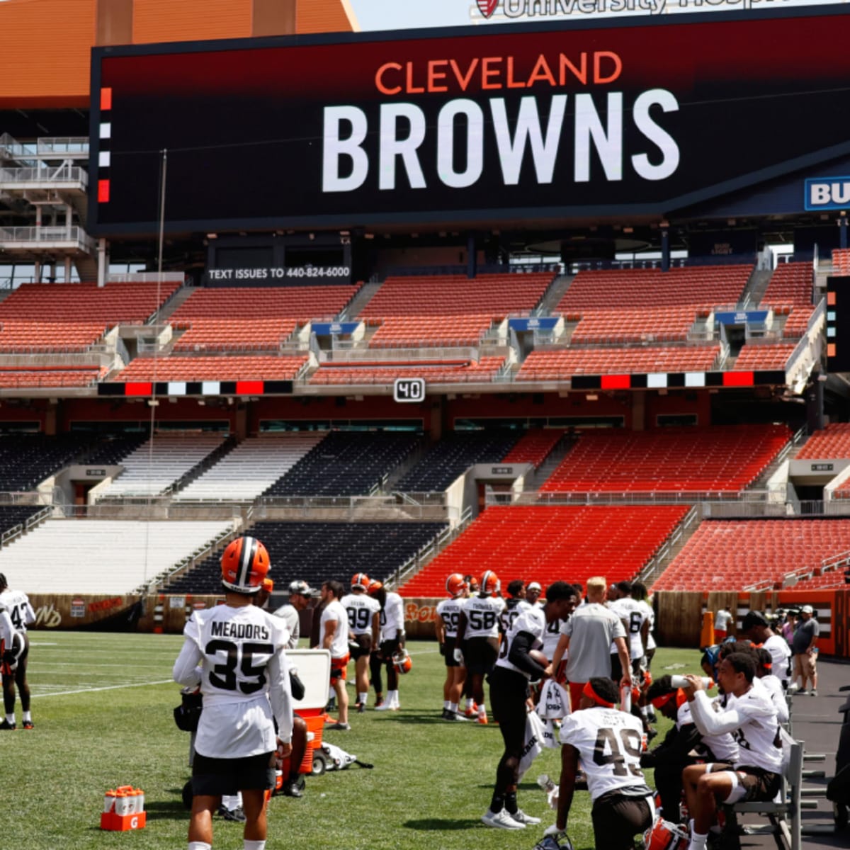 Browns vs Bengals TODAY LOWER DAWG POUND - tickets - by owner