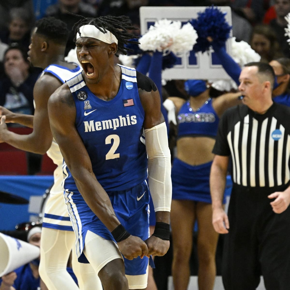 Charlotte Hornets select Jalen Duren with 13h pick, traded to Pistons