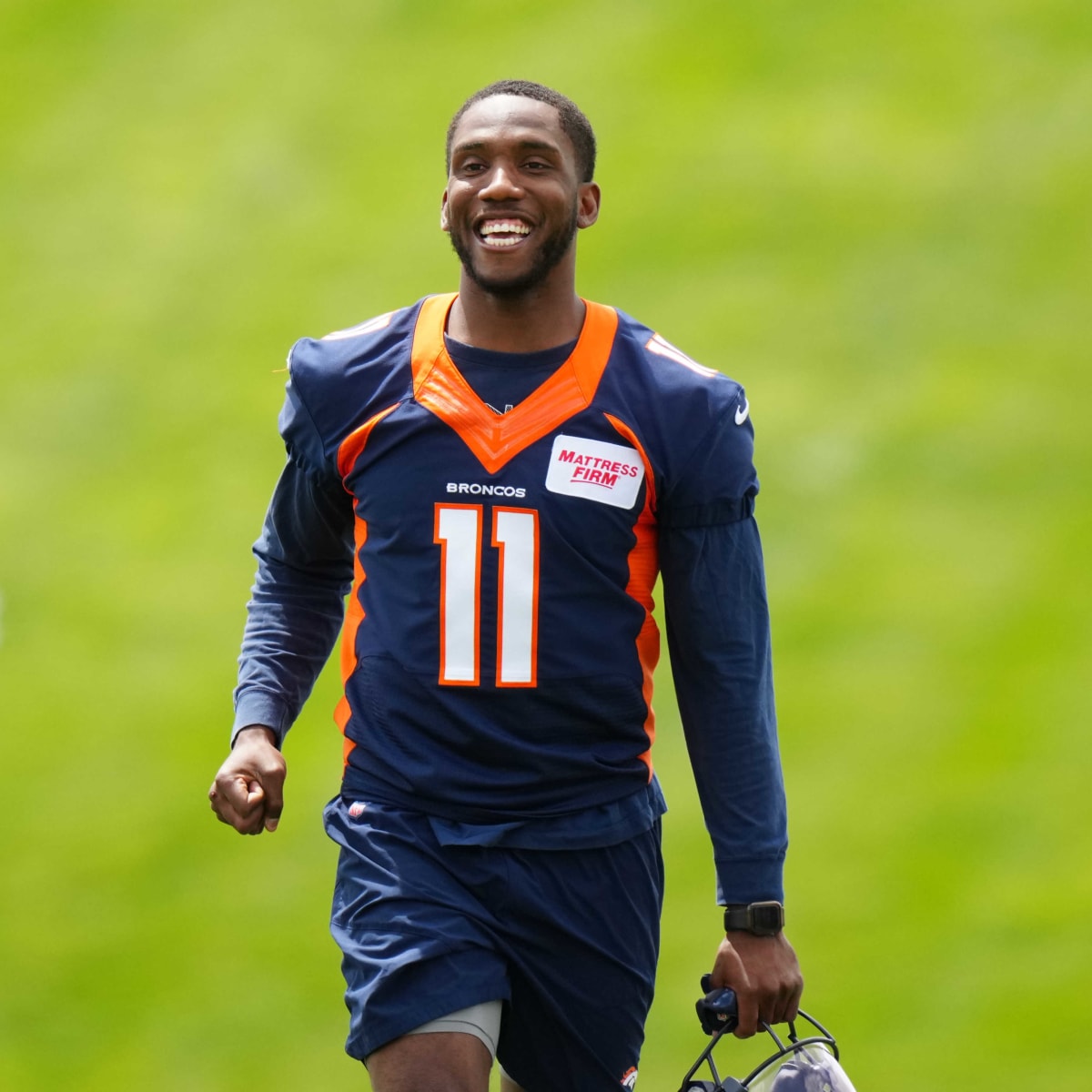 Josh Johnson Doing 'Fine Job' as Broncos Backup QB - Sports Illustrated  Mile High Huddle: Denver Broncos News, Analysis and More