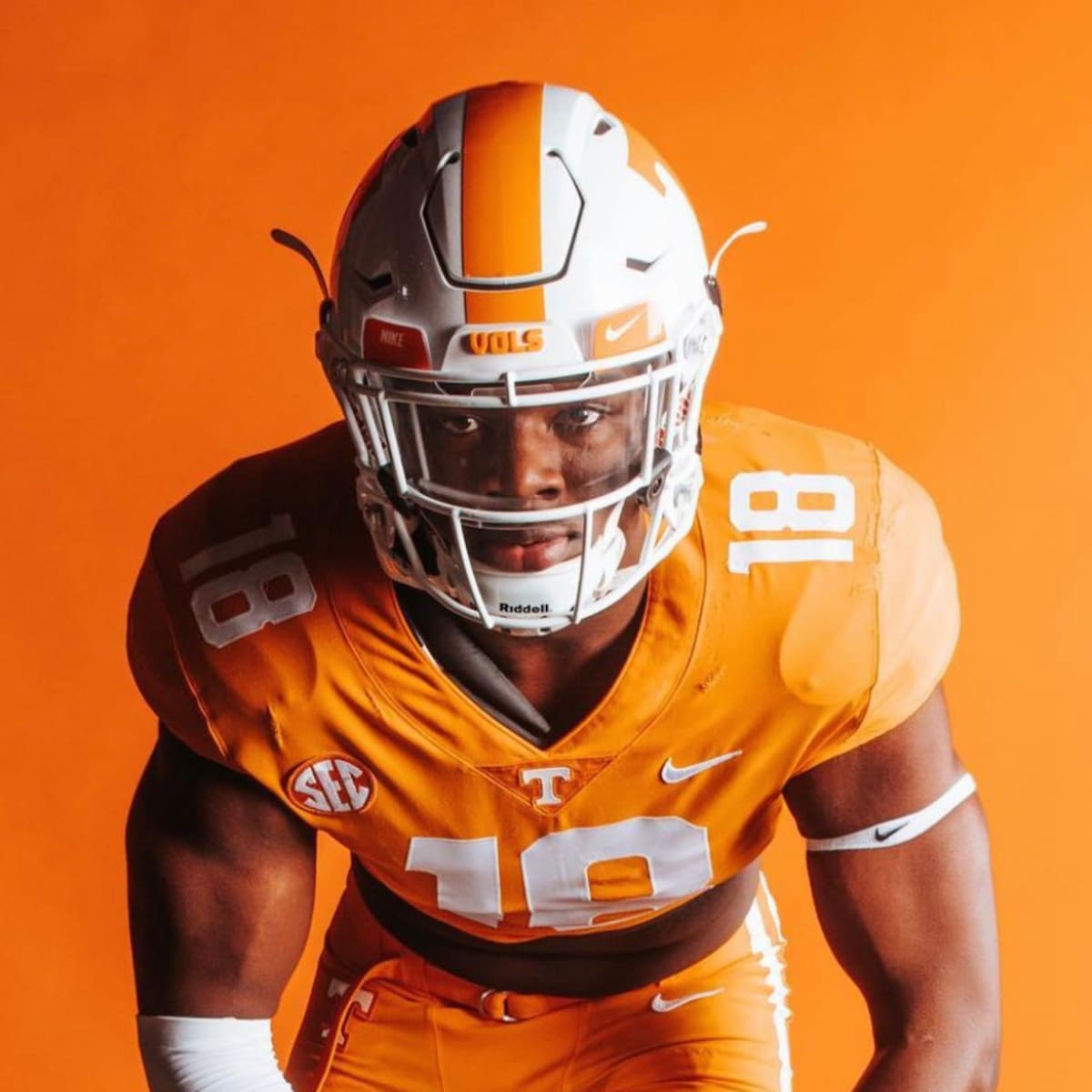 Breaking Down the Tennessee Volunteers' New Nike Football Uniforms 