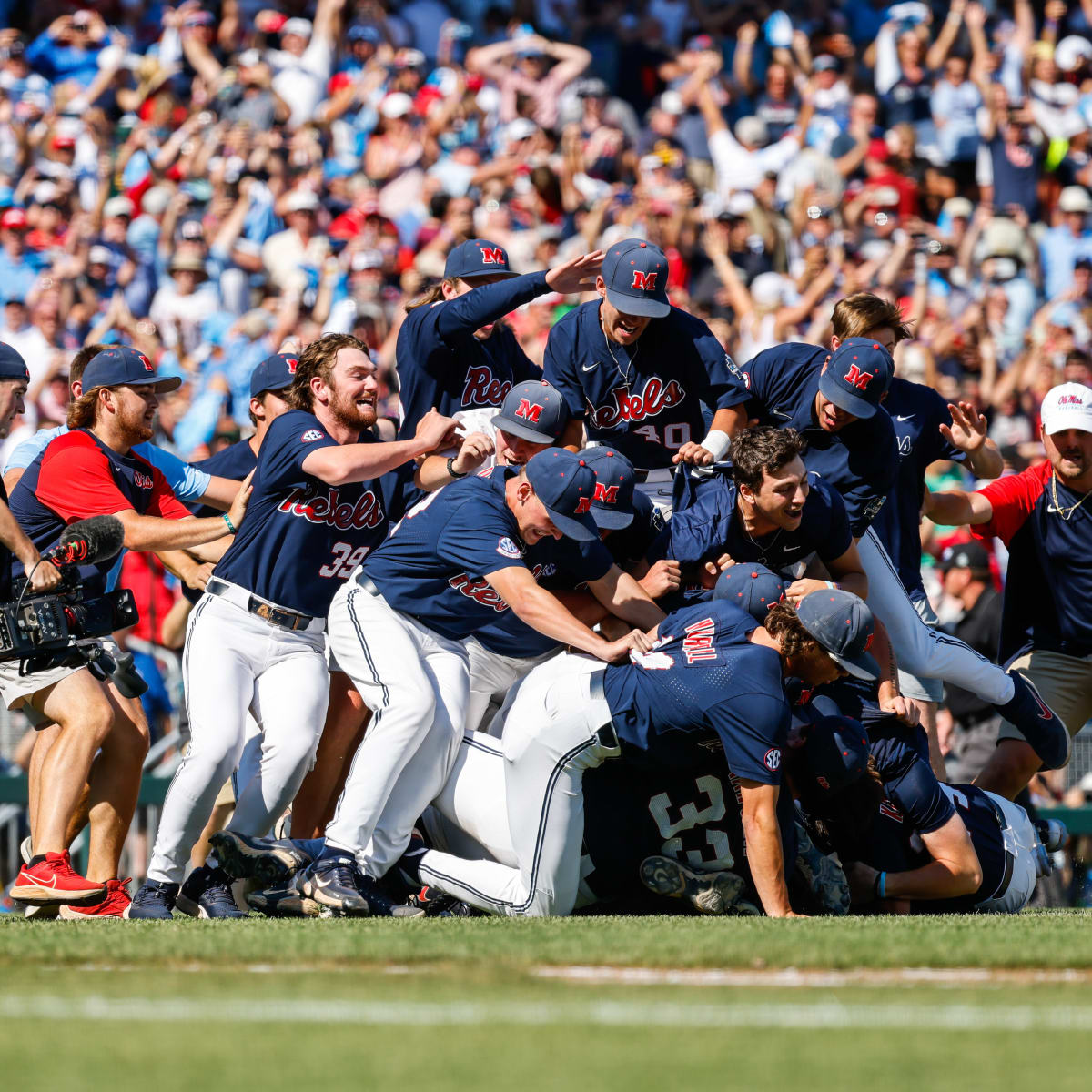 Ole Miss sweeps Oklahoma to win College World Series