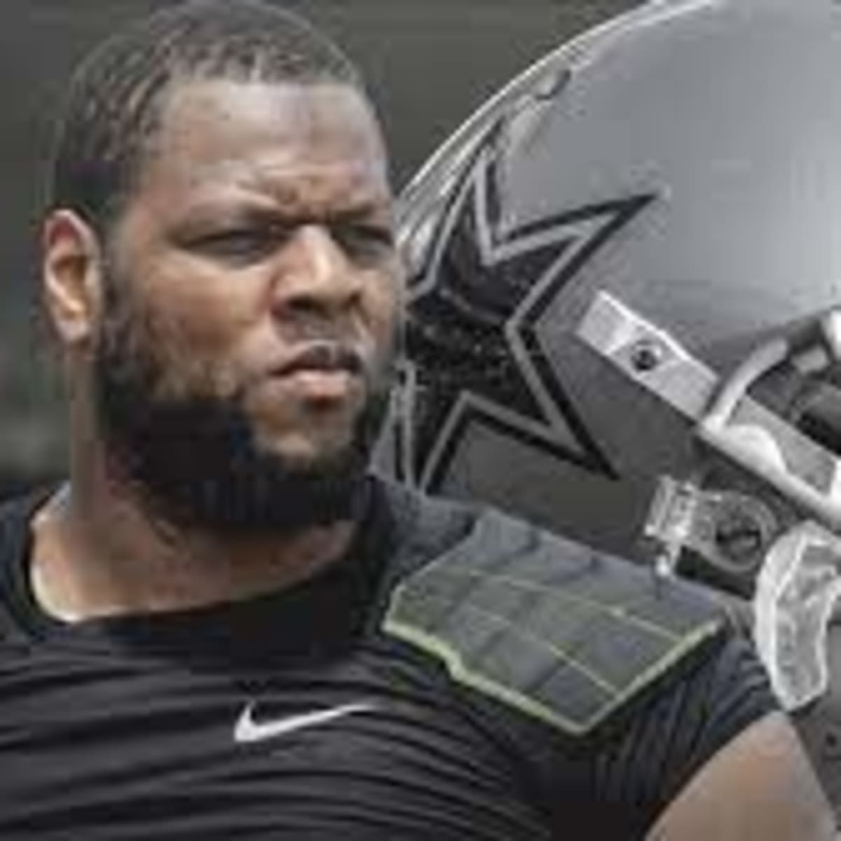 Philadelphia Eagles defensive tackle Ndamukong Suh (74) celebrates after a  defensive stop during an NFL football game against the Indianapolis Colts,  Sunday, Nov. 20, 2022, in Indianapolis. (AP Photo/Zach Bolinger Stock Photo  - Alamy