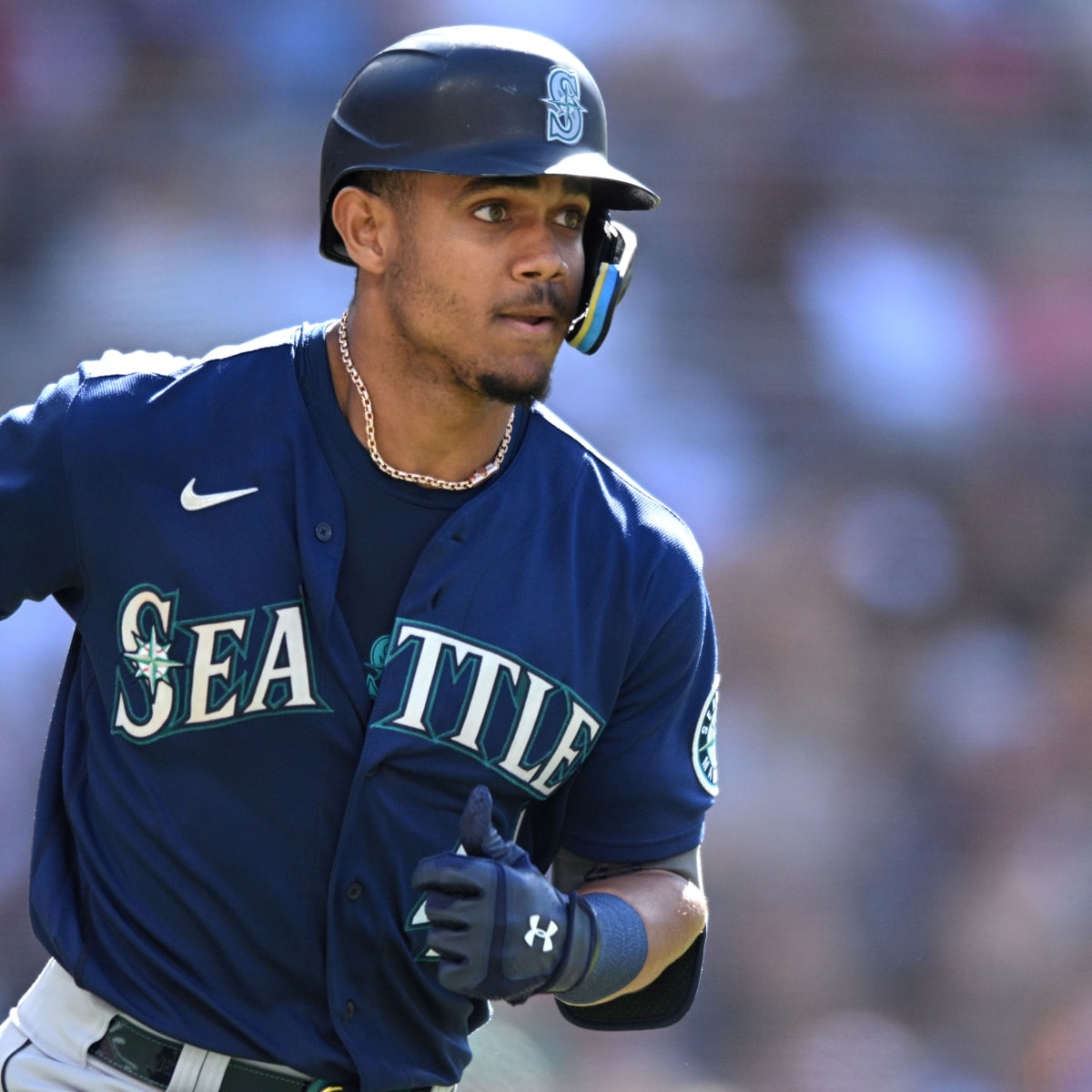 Mariners' Julio Rodríguez receives a standing ovation from Seattle during  the 2023 MLB All-Star Game