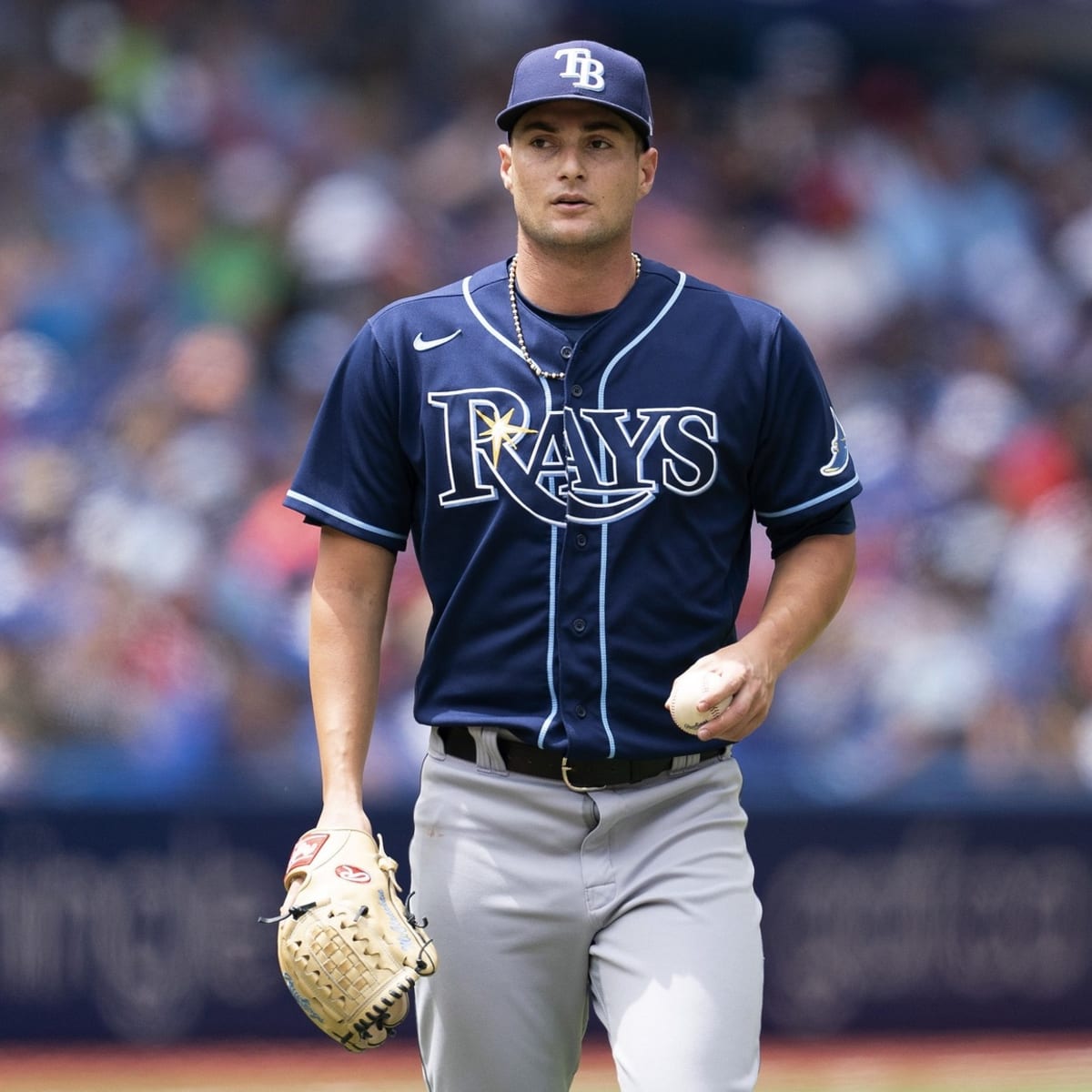 Zunino goes deep, Rays sweep Yanks for 1st in AL East