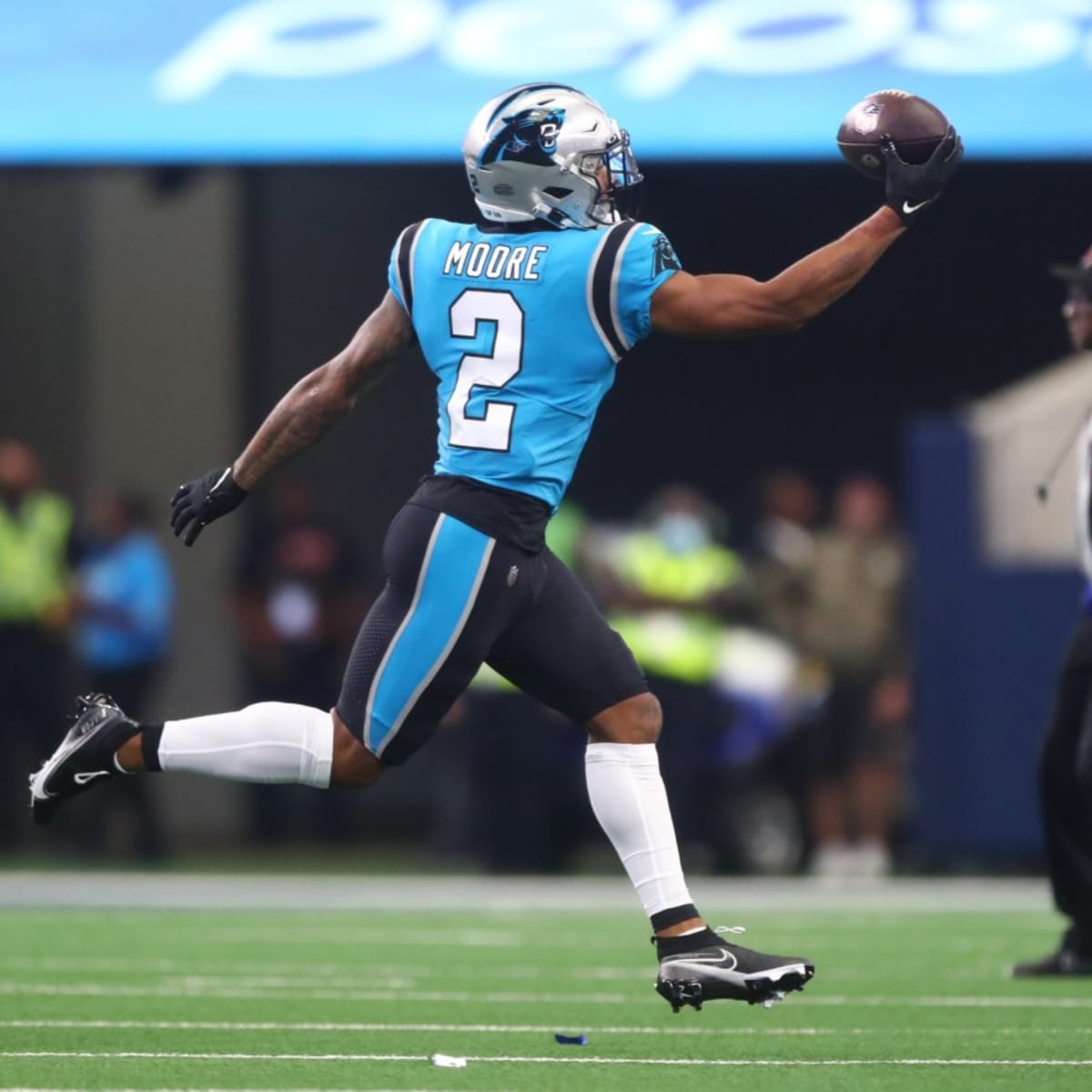 DJ Moore Fantasy's Value Heading Into 2022 Season - Sports Illustrated Carolina  Panthers News, Analysis and More